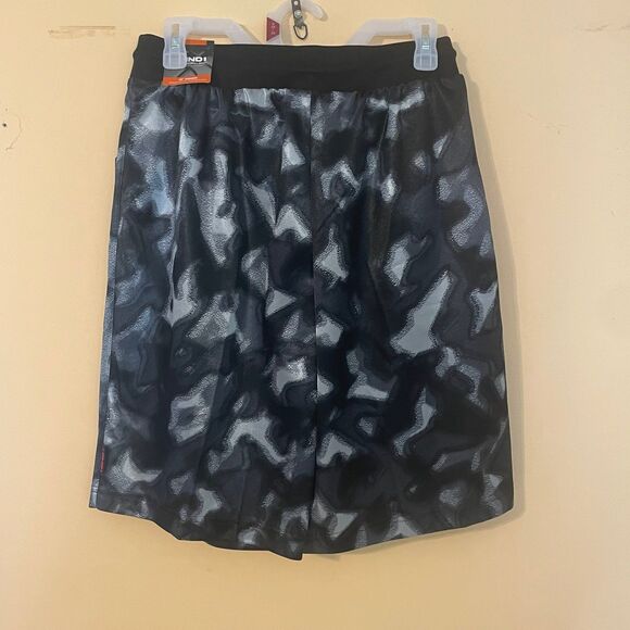 NWT and1 men’s basketball shorts 10” inseam size small - Picture 5 of 5